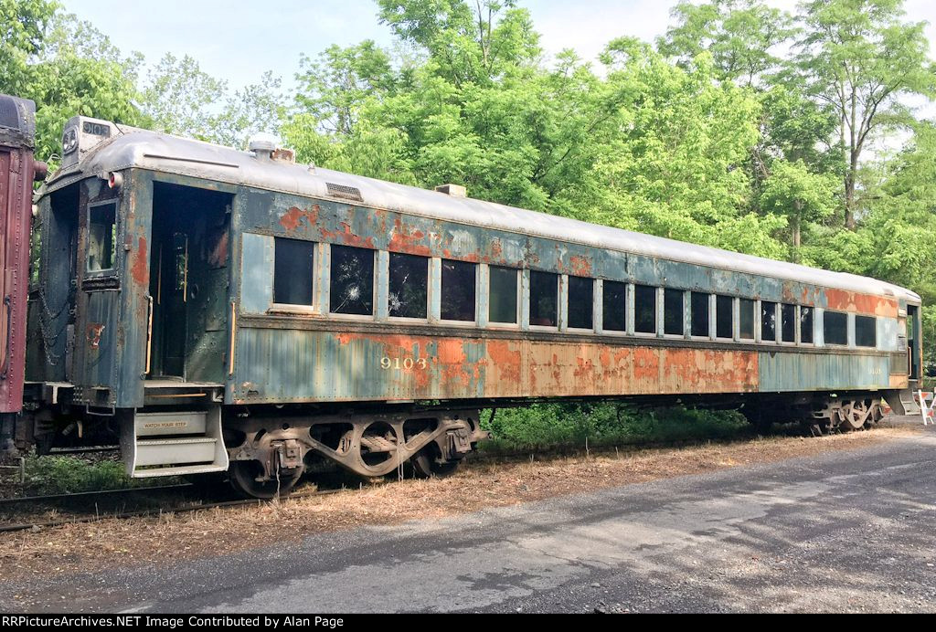 Former Reading Lines MU 9103